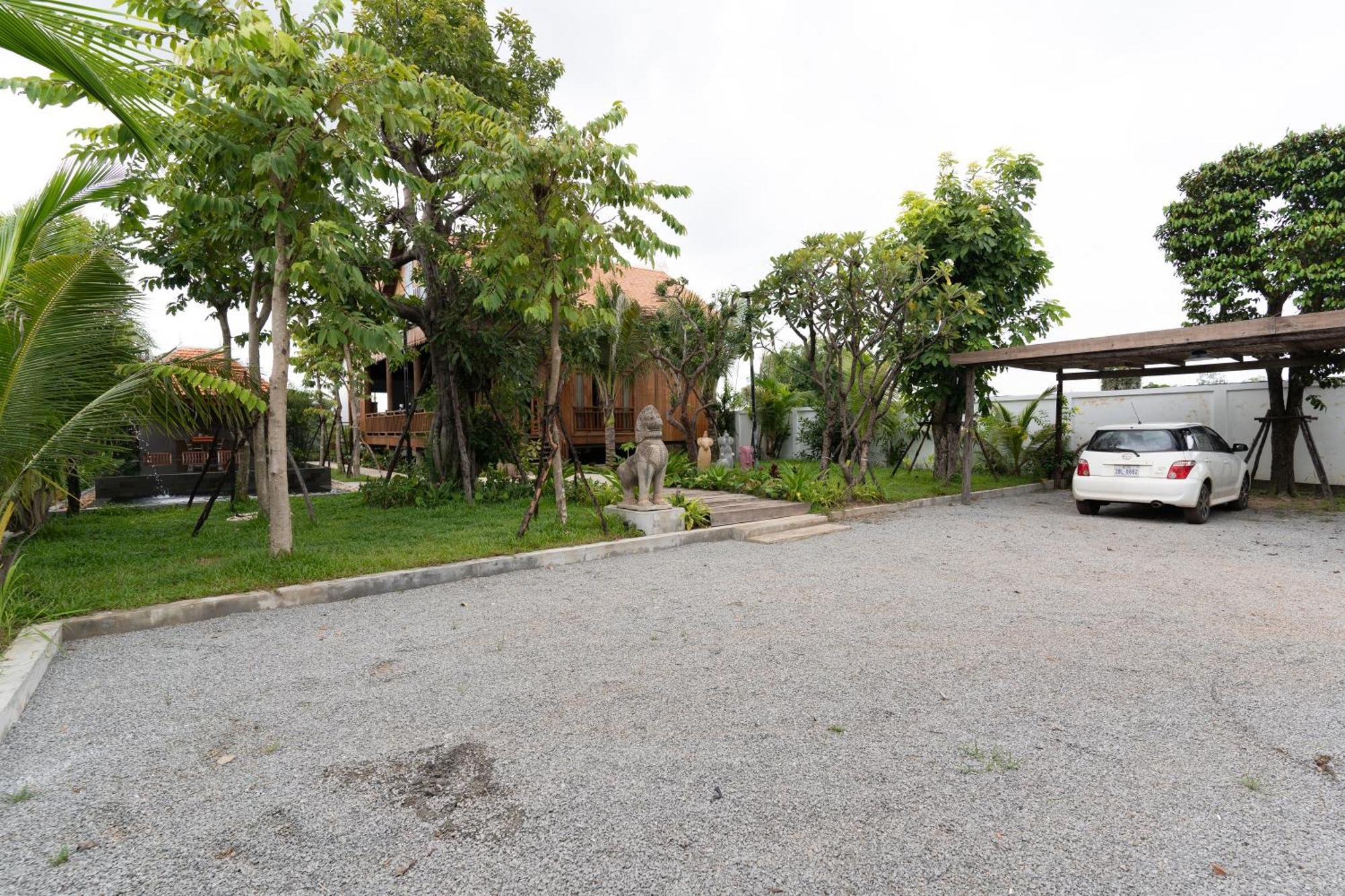 Isann Lodge Siem Reap Exterior photo