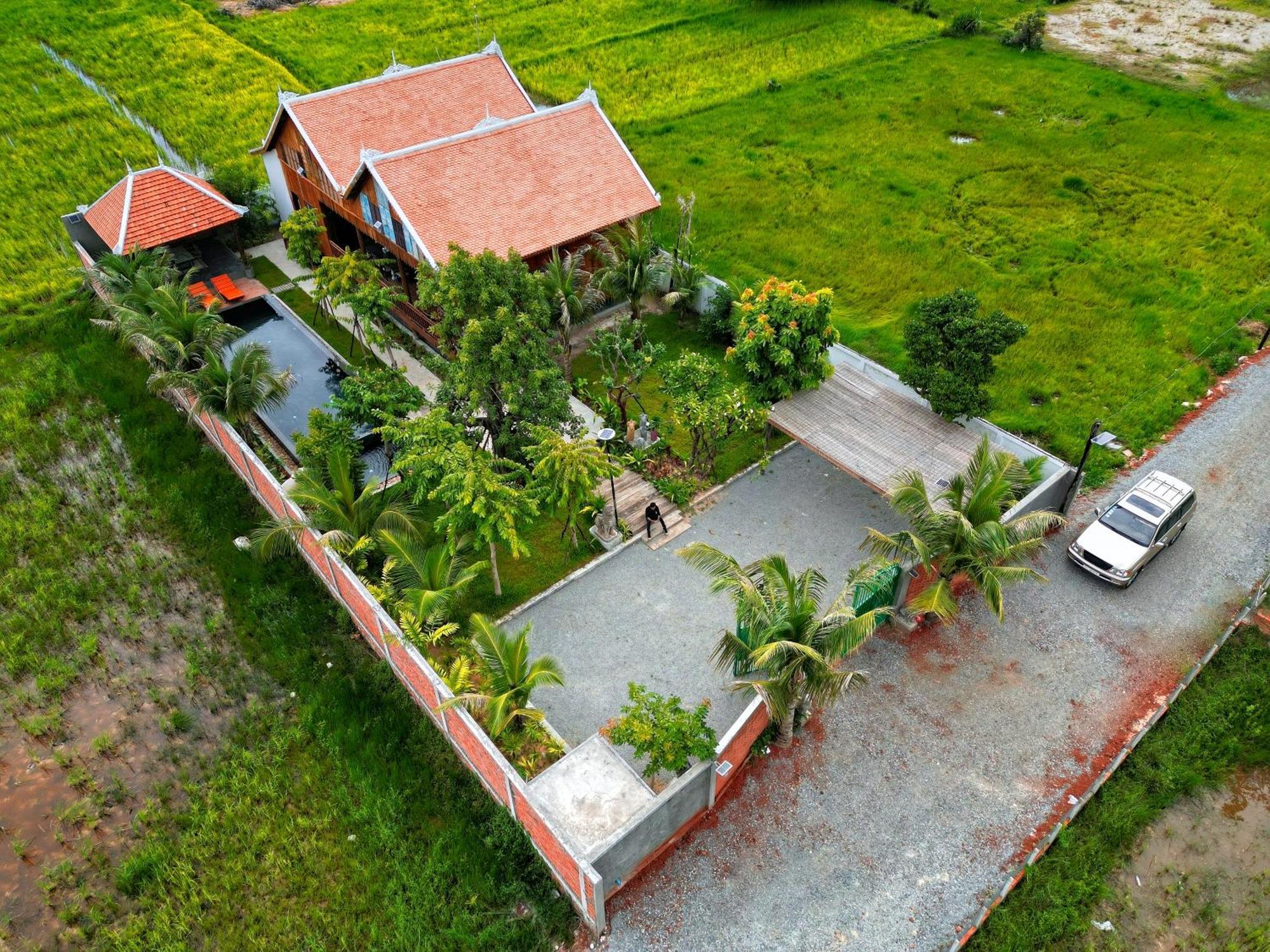 Isann Lodge Siem Reap Exterior photo