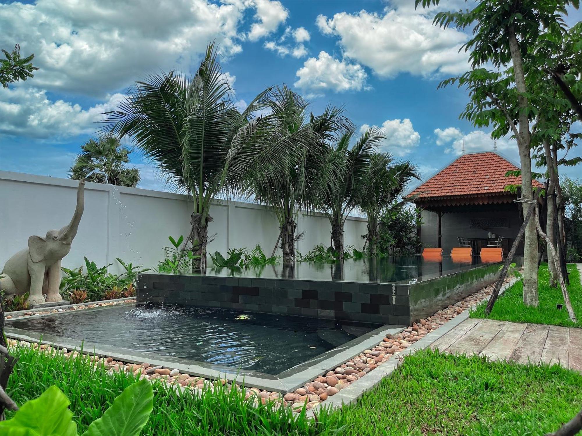 Isann Lodge Siem Reap Exterior photo